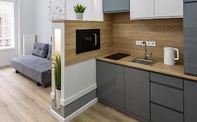 Doroshenko Street For 4 Guests